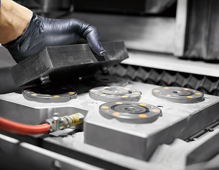 在3D打印设备中使用零点定位快速换模