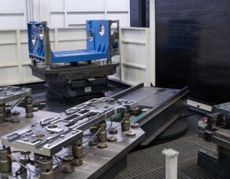 AMF英世齐智能夹持系统：仅用三道工序打造高精印刷机框架